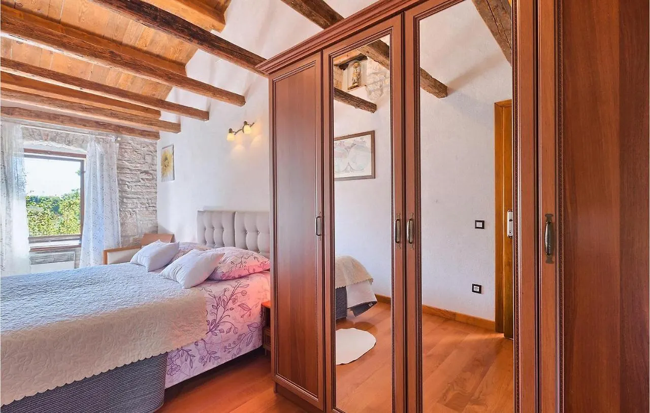 Villa Eufemia Marici  Holiday home Marici (Sveta Nedelja)